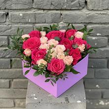 Цветочная композиция из Розы в коробке в Менделеевске
