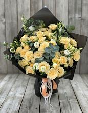 Букет цветов из:  Розы и Лизиантусы #REPLACE_PRED# Менделеевске