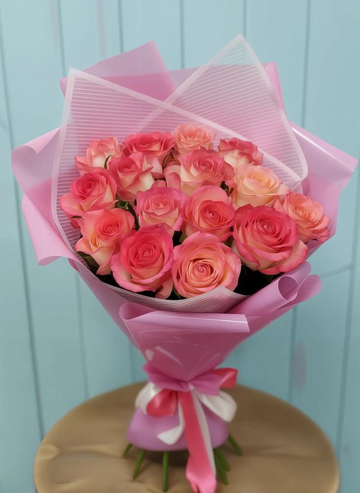 Букет 15 Розовых роз Равель в Менделеевске