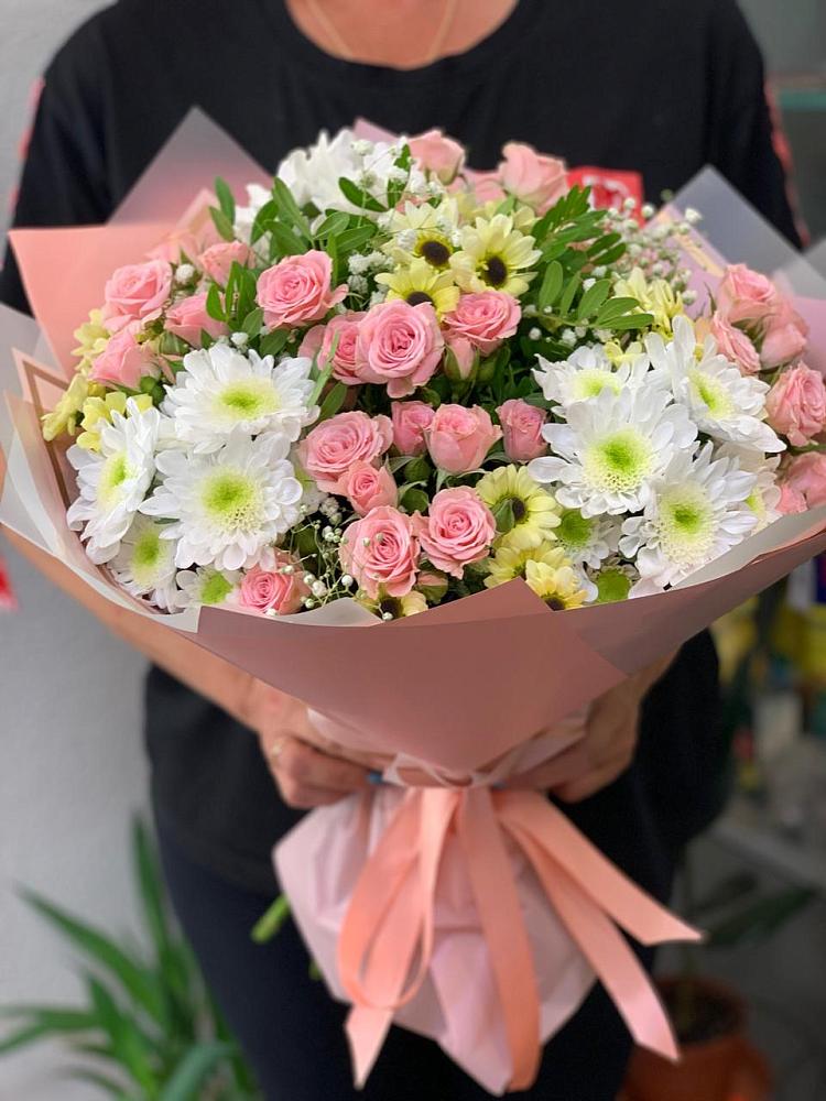 Букет цветов из: Розы и Хризантемы в Менделеевске