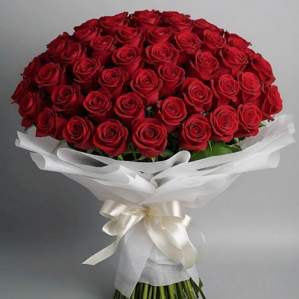 Букет 101 Красная роза Блэк Мэджик в Менделеевске