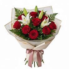 Букет цветов из:  Лилии и Розы в Менделеевске