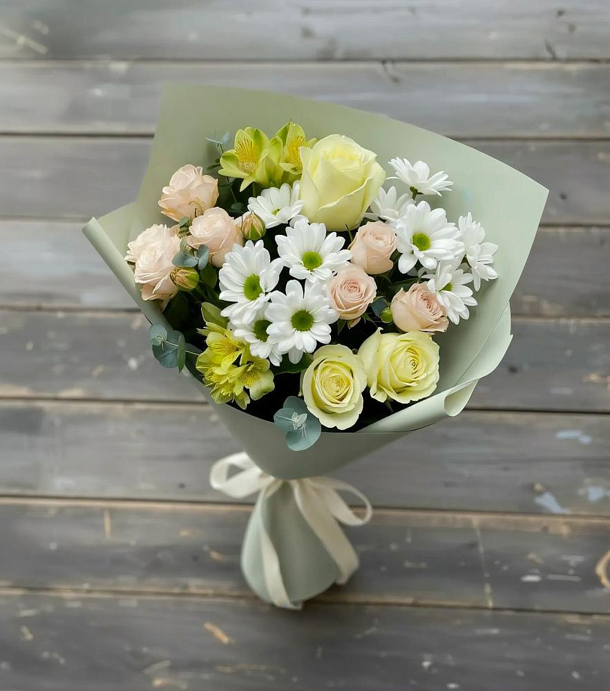 Букет цветов из: Альстромерии, Розы и Хризантемы в Менделеевске