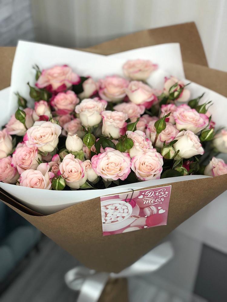 Букет цветов из: Розы в Менделеевске