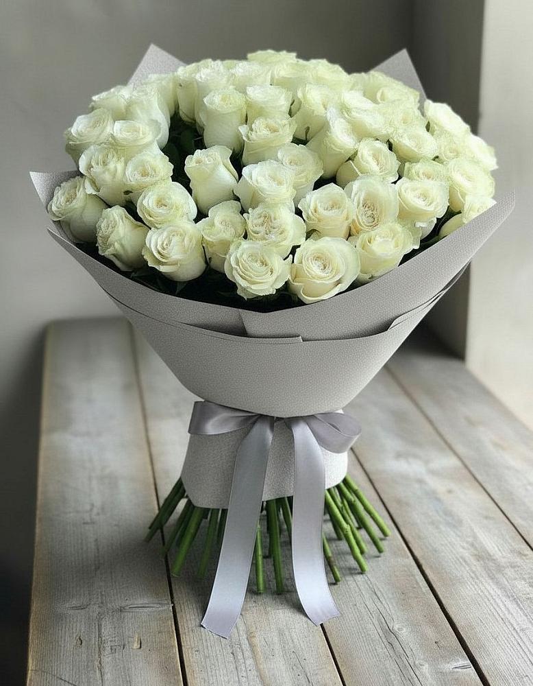 Букет 35 Белых роз в Менделеевске
