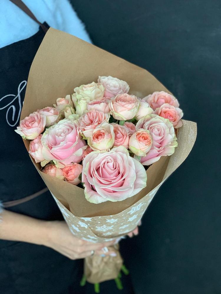 Букет цветов из: Хризантемы и Розы в Менделеевске