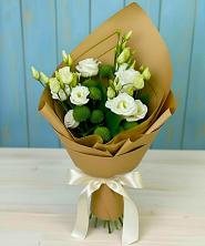 Букет цветов из:  Хризантемы и Лизиантусы в Менделеевске