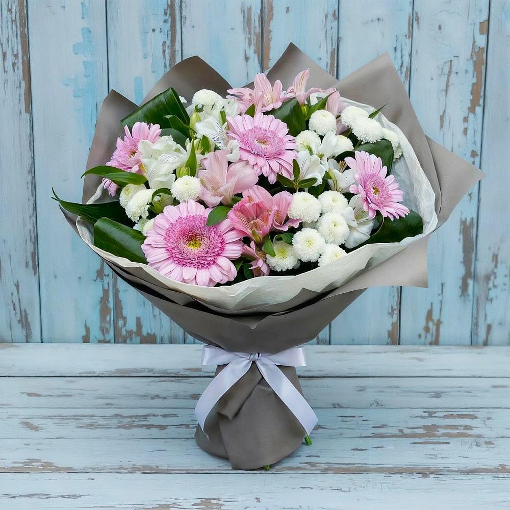 Букет цветов из: Герберы, Альстромерии и Хризантемы в Менделеевске