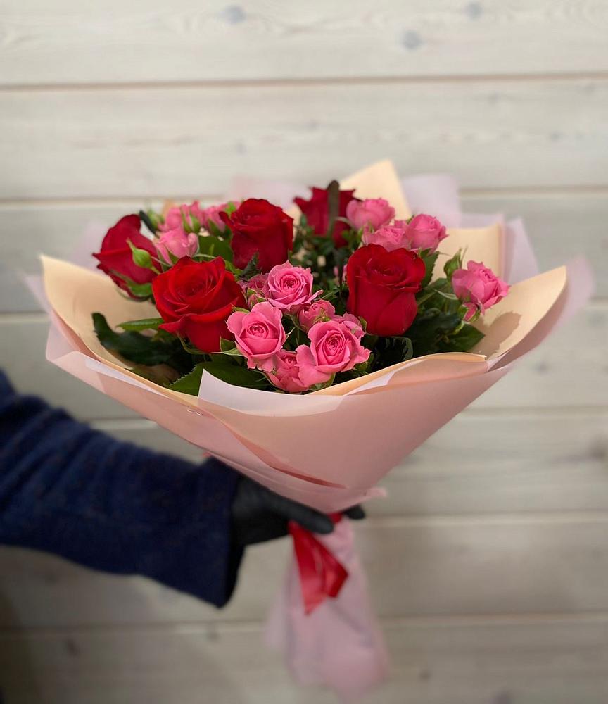 Букет цветов из: Розы в Менделеевске