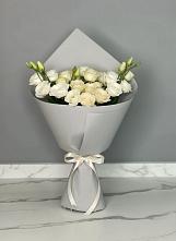 Букет цветов из:  Розы и Лизиантусы в Менделеевске